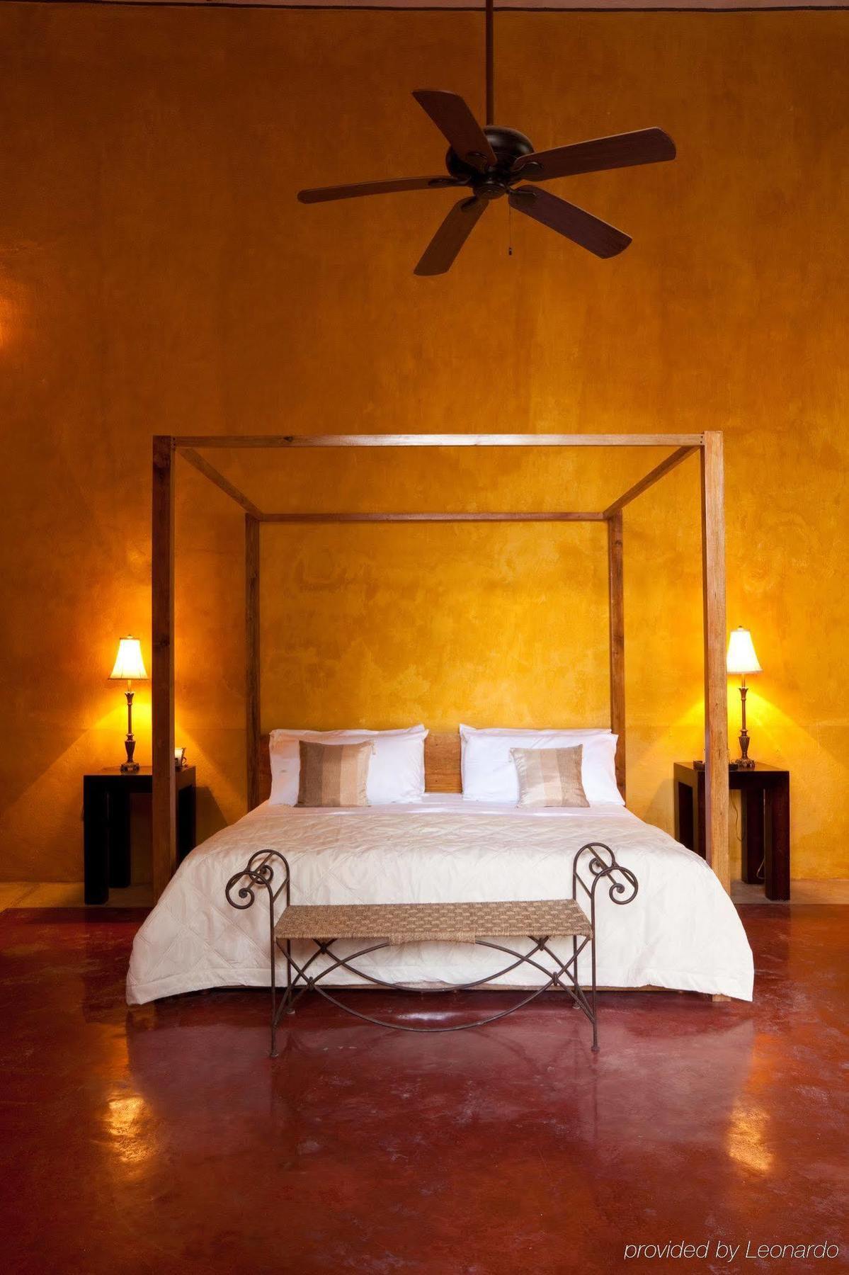 Hotel Hacienda Merida Vip ภายนอก รูปภาพ